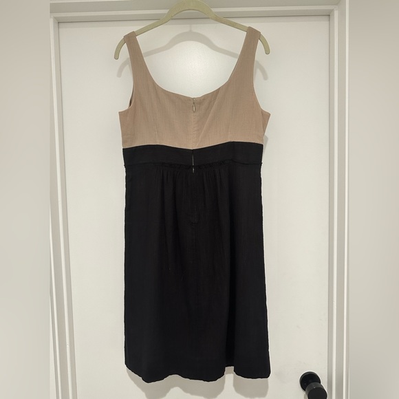 Tahari Two Toned Dress - Picture 5 of 7